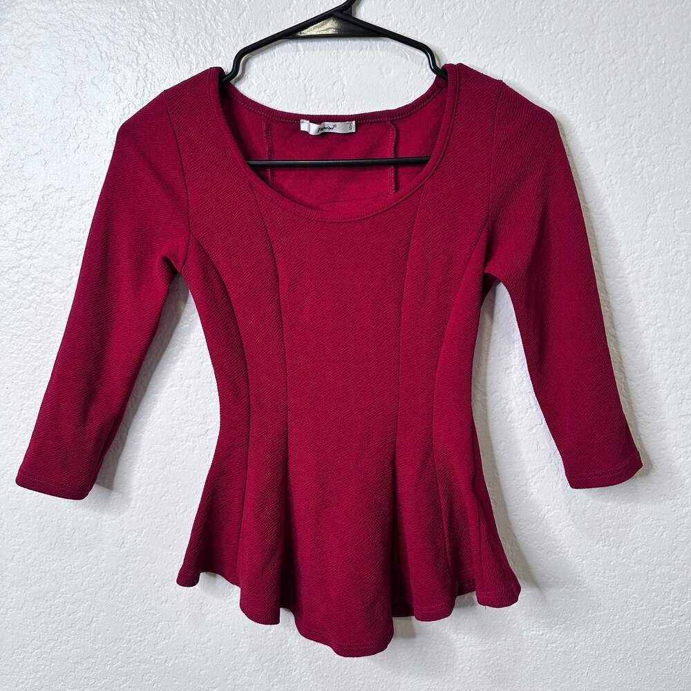 Papaya Red Textured Scoop Neck Peplum Top - XS